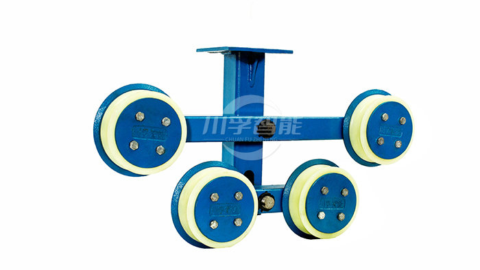 双托双压四轮组